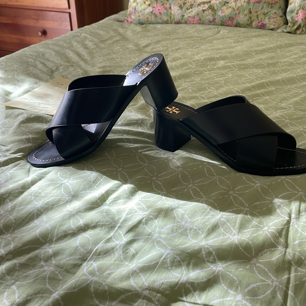 Tory Burch heeled slides - Picture 9 of 9